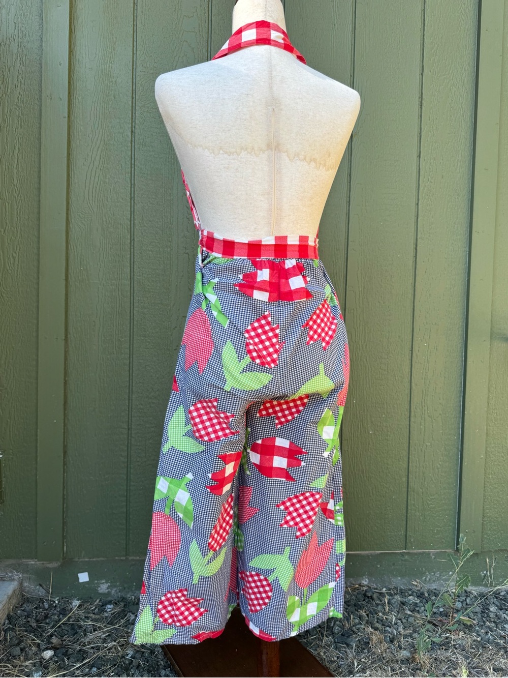 1960s/70s Vintage Red Gingham Tulips Halter Floral Jumpsuit - Picture 3 of 9